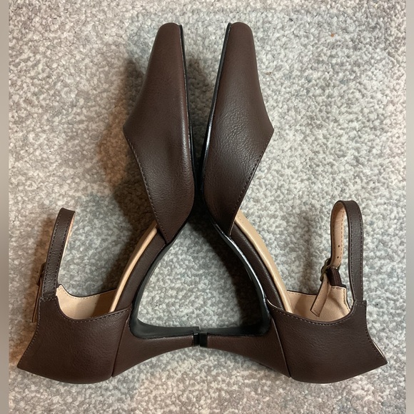 Journee Collection Bettie Almond Toe D'Orsay Pump in Brown - Size 7.5 (NIB) - Picture 10 of 16